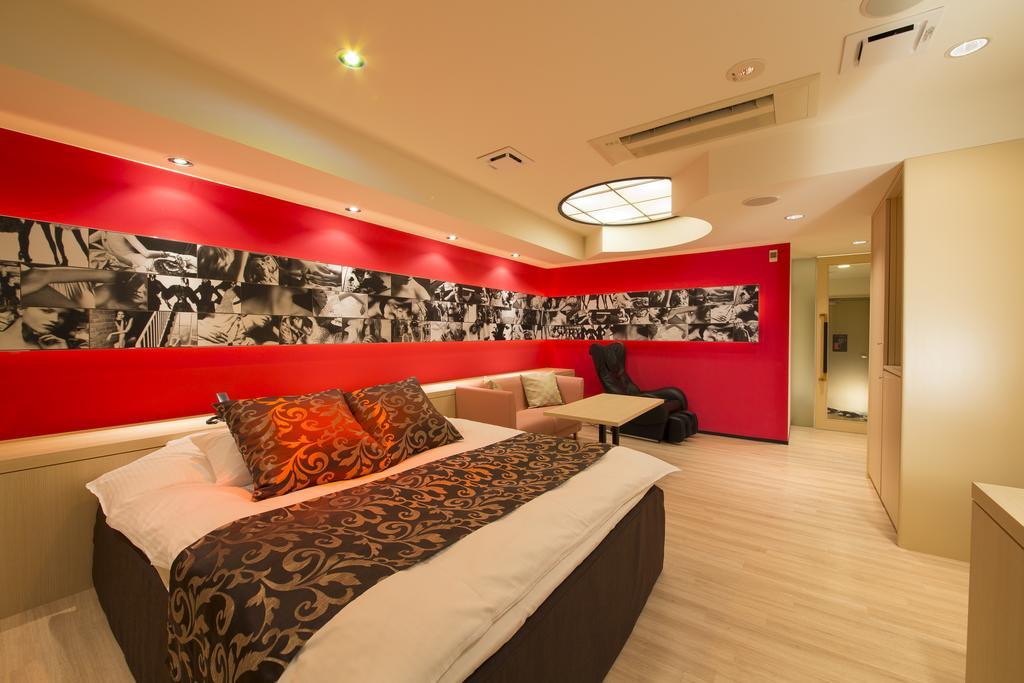 Hotel Beni East (Adults Only) Osaka Phòng bức ảnh