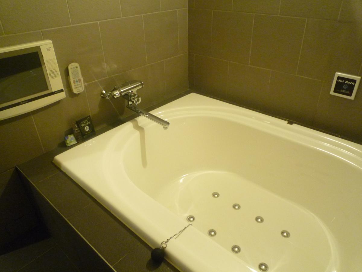 Hotel Beni East (Adults Only) Osaka Ngoại thất bức ảnh